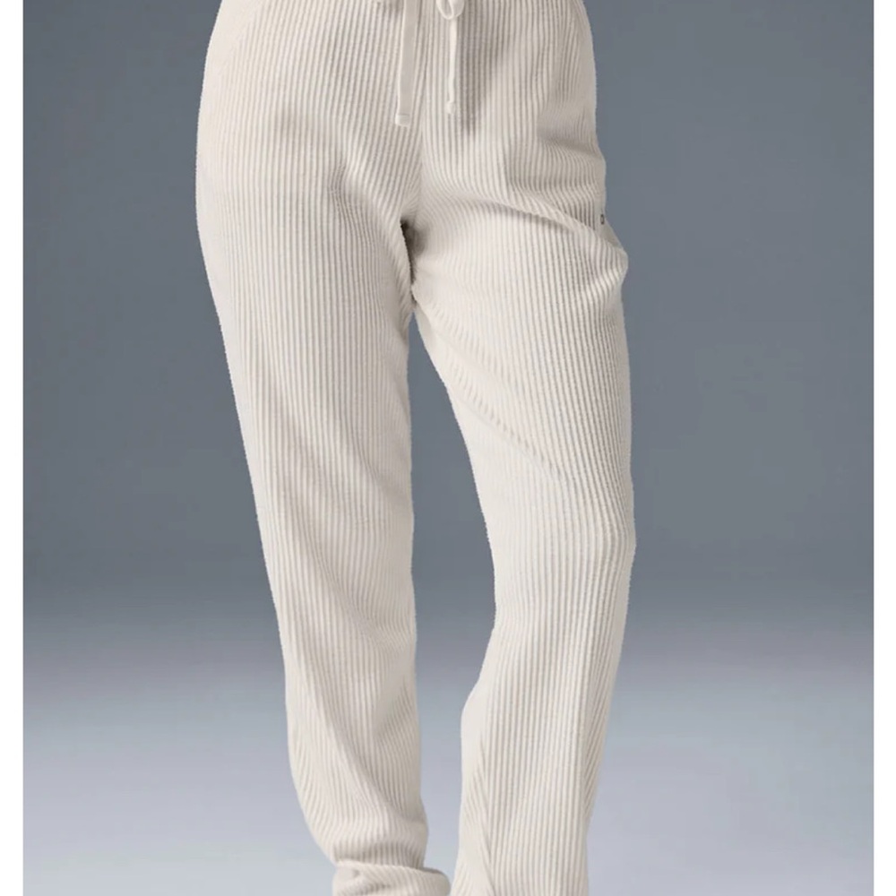 ALO Yoga Cream Ribbed Joggers